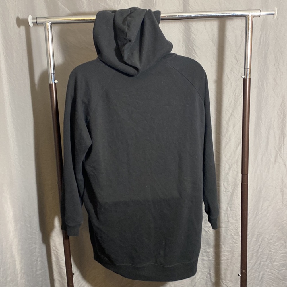 Wmns Victorias Secret Pink Over-Sized Sweater - Picture 4 of 10